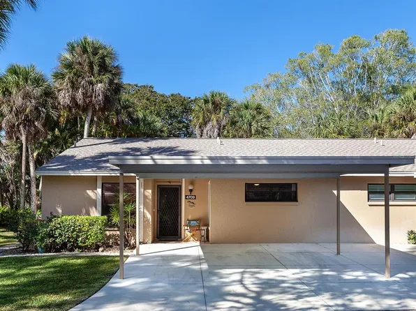 4709 Village Gardens Dr #65, Sarasota, FL 34234