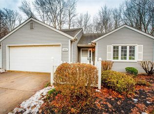 9736 Brookline Oval, Strongsville, OH