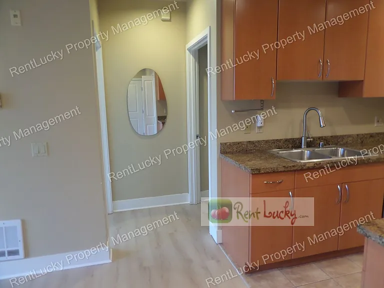 4031 Aurora Ave N #301 — Photo 13