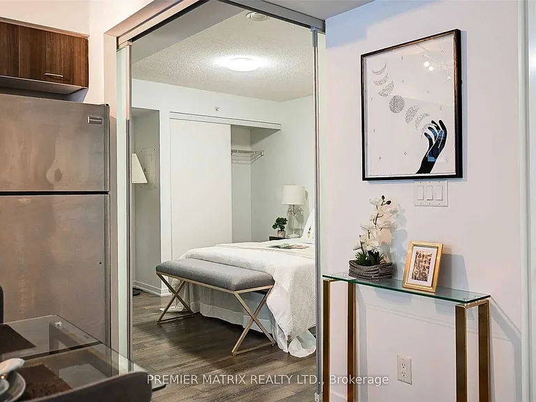20 Joe Shuster Way #910 — Photo 11