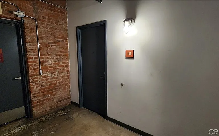835 Locust Ave #108 — Photo 7