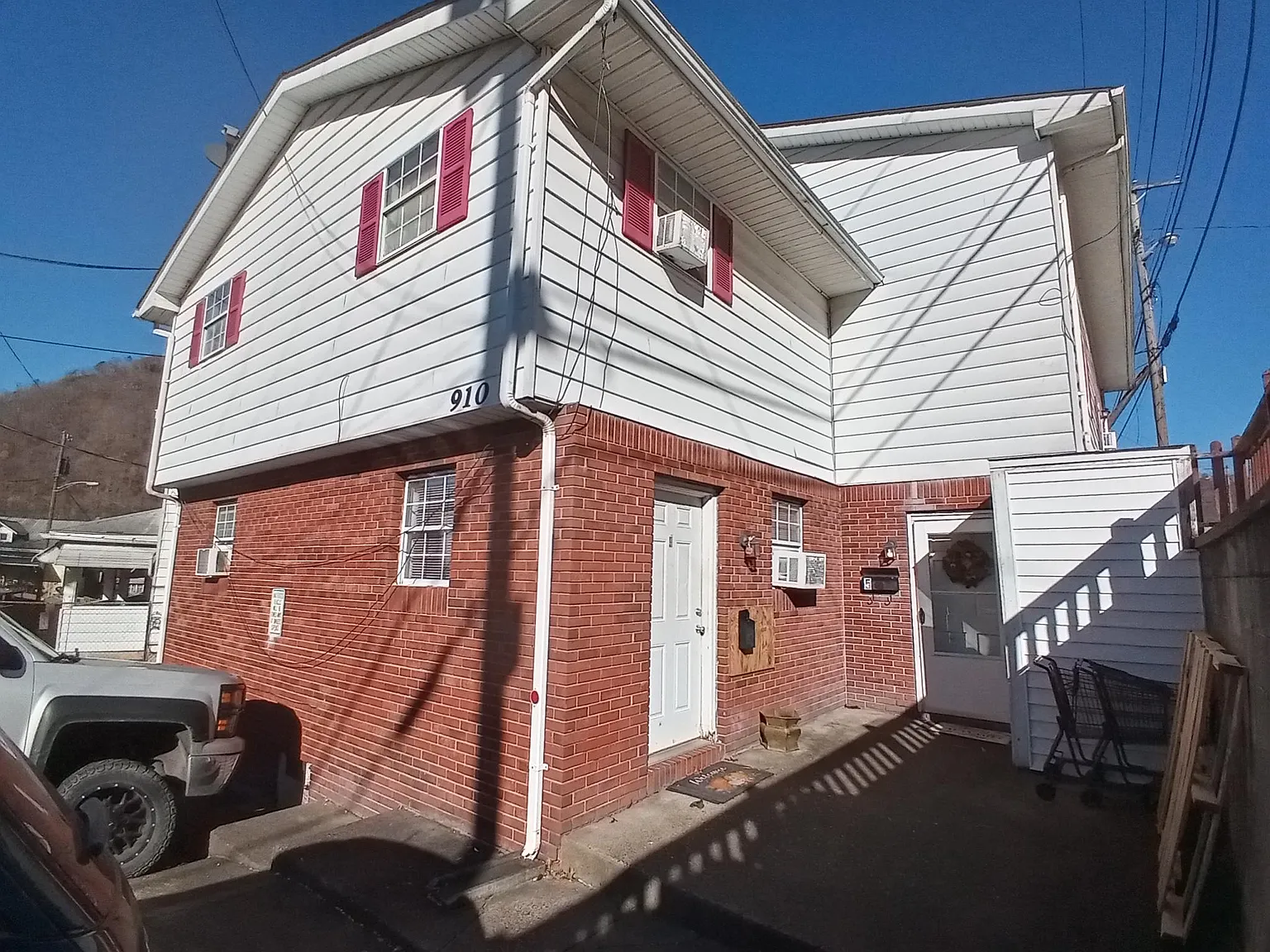 1 bed, 400 sqft, $385 — Photo 1