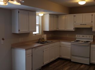 11962 Shade Tree Ct, Holland, MI 49424