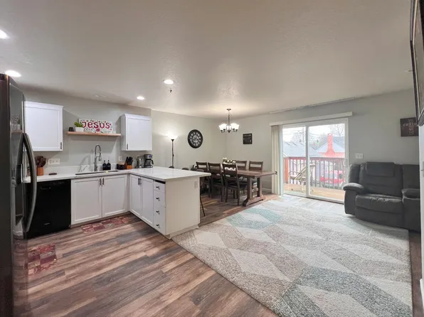 4279 SW 3rd St, Gresham, OR 97030