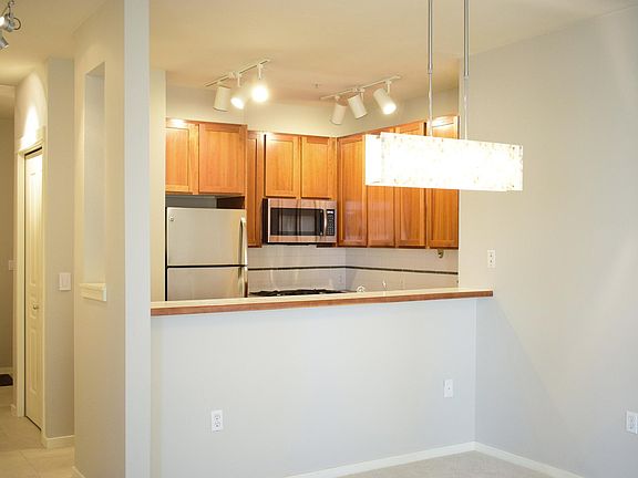 4th image of 109 2nd St S APT 323