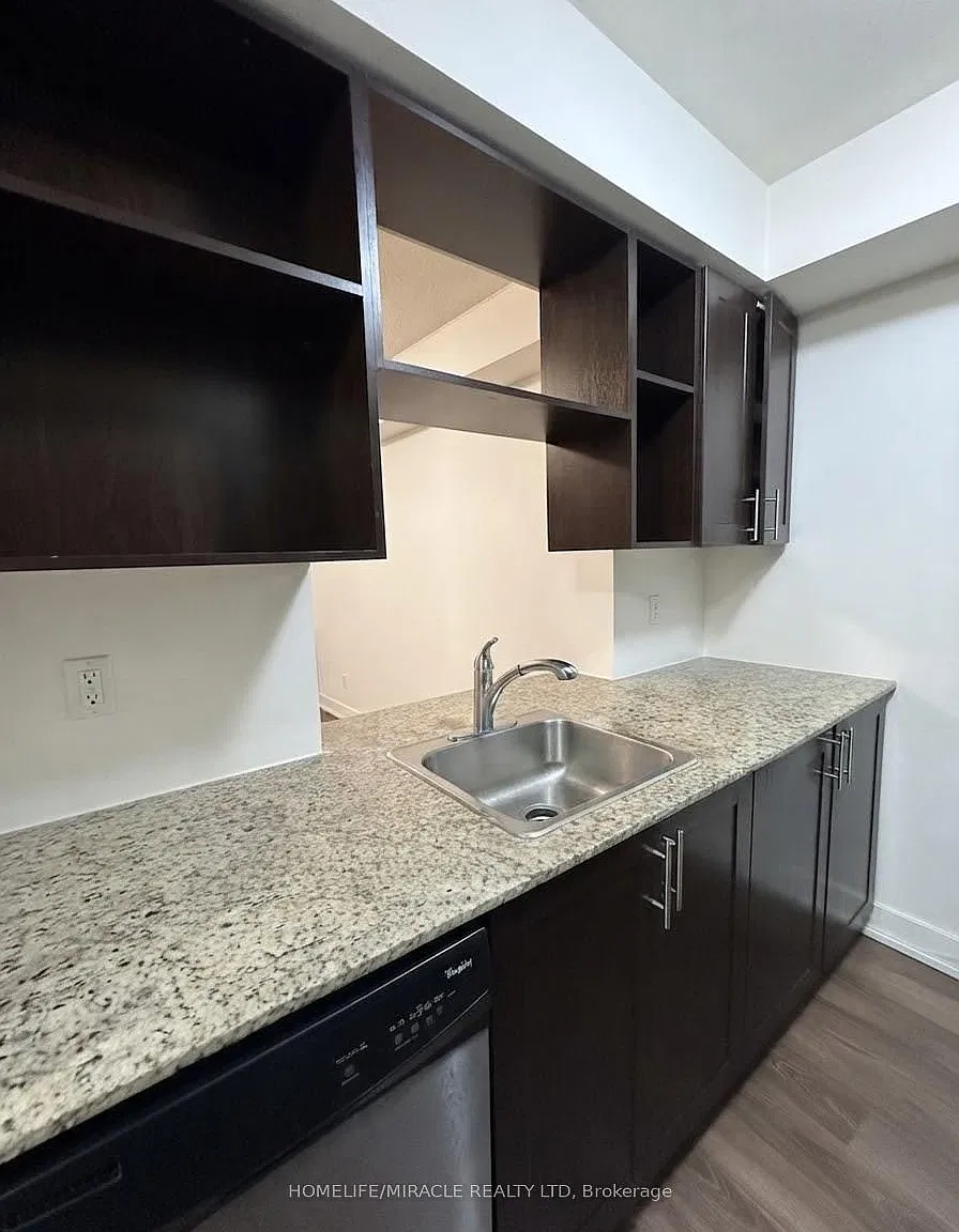 2 bed, $2,700 — Photo 4