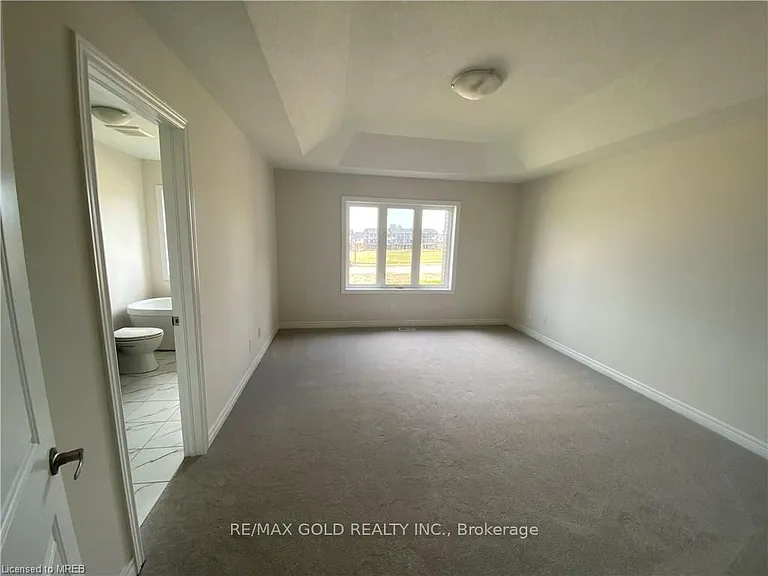 27 Stonehill Ave — Photo 13