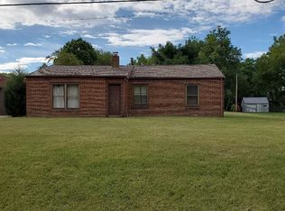 1420 Six Points Rd, Bloomington, IL 61701