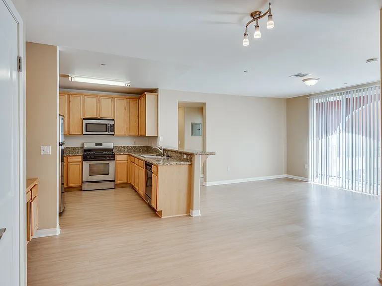 Seaport Homes — Photo 7