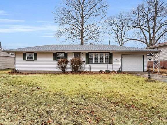 3rd image of 1106 Poplar Ln