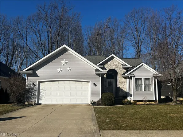 15324 Royal Oak Dr, Middlefield, OH 44062