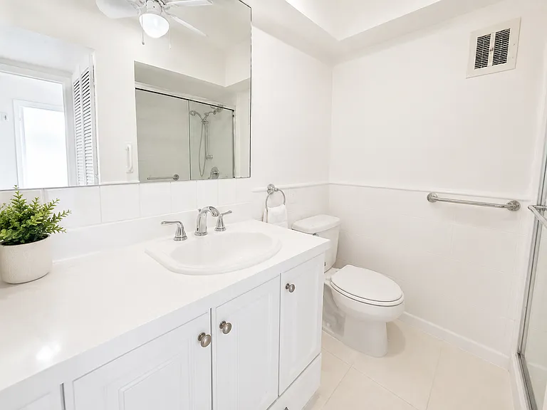 331 Tequesta Dr #221 — Photo 6