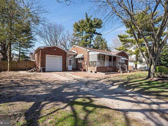2nd image of 239 Gibbsboro Rd