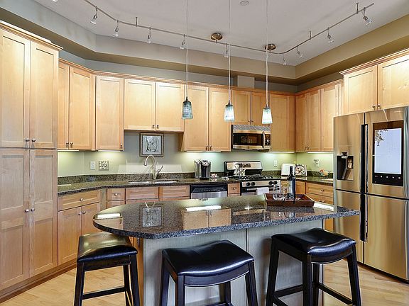 5th image of 500 Grant St E #102