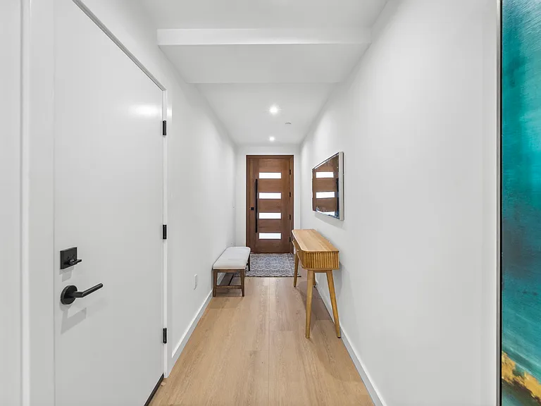 222 Washington Pl — Photo 17