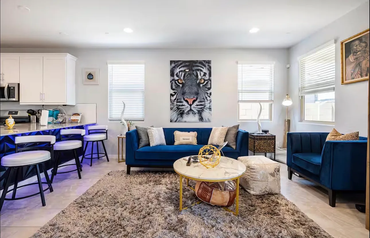3 bed, $3,400 — Photo 1