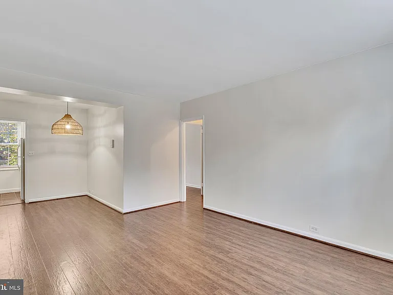 220 N Thomas St #3 — Photo 2