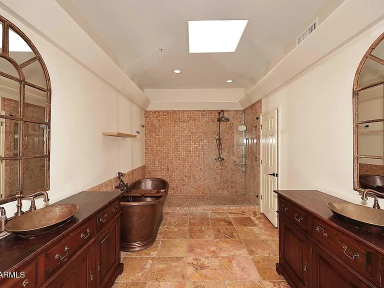 8100 E Camelback Rd #39 — Photo 29