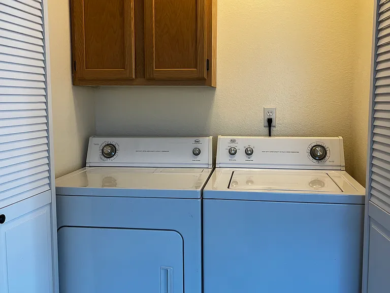 309 W Highland Ave #G — Photo 7