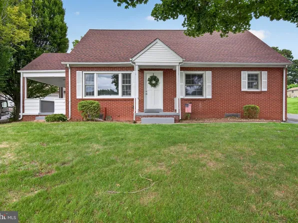 6 Terrace Pl, New Cumberland, PA 17070