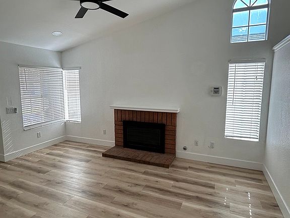 5th image of 14484 Hillcrest Dr
