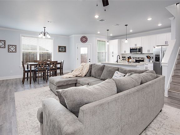 3rd image of 1427 Ailin Dr