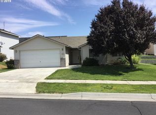 1822 NE 6th Pl, Hermiston, OR 97838