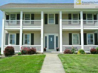 10702 E 243rd St, Peculiar, MO 64078