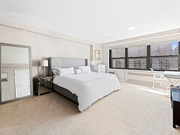 4th image of 205 W End Ave #3AK