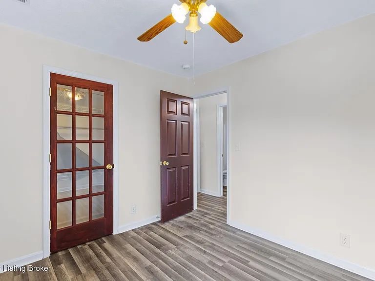 5001 Middlesex Dr — Photo 25