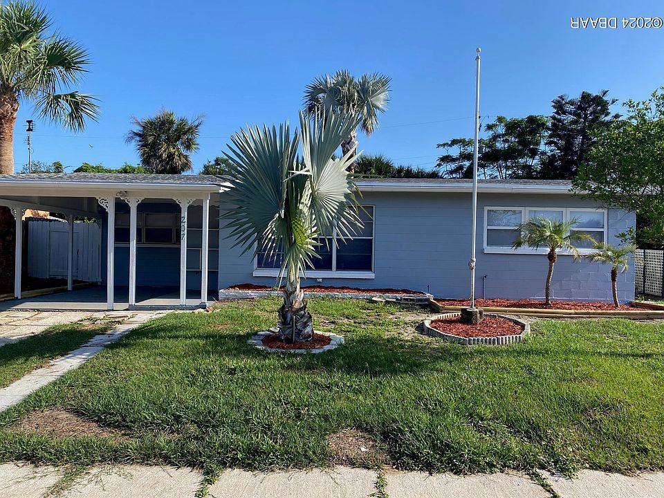 1st image of 207 Essex Dr