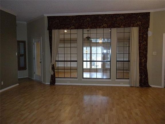 4th image of 7210 Westover Dr