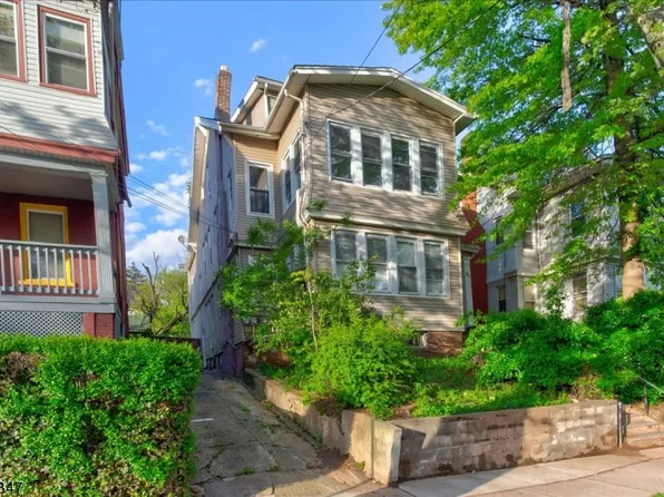 121 Lyons Ave, Newark City, NJ 07112