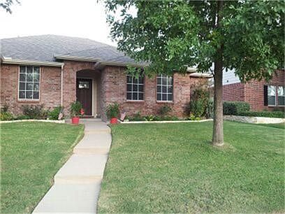 1st image of 2908 Lake Terrace Dr