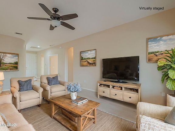 3rd image of 2204 N Avenida Del Petalo