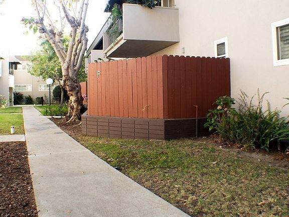 3rd image of 3300 S Sepulveda Blvd APT F3