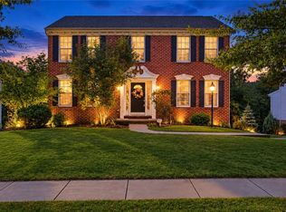 1231 Willowbrook Dr, Washington, PA 15301