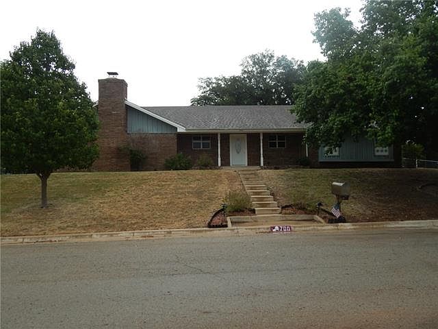1st image of 700 Oakpark Dr