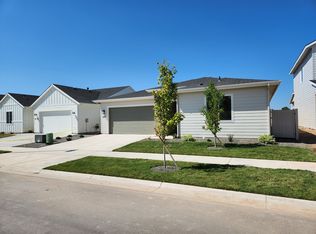 6102 W Pewter Point St, Meridian, ID 83646