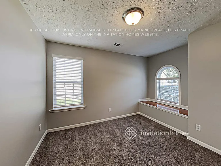 1317 Kent Mnr — Photo 15