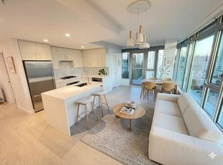 518 Whiting Way, Coquitlam, BC V3J 7W9