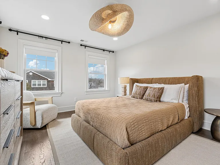 22 Summer Dr — Photo 20