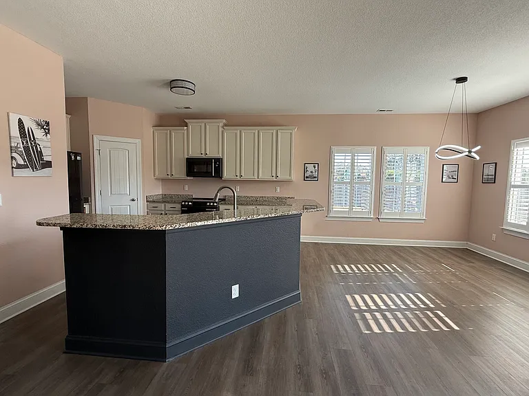 111 Holly Ridge Dr — Photo 4
