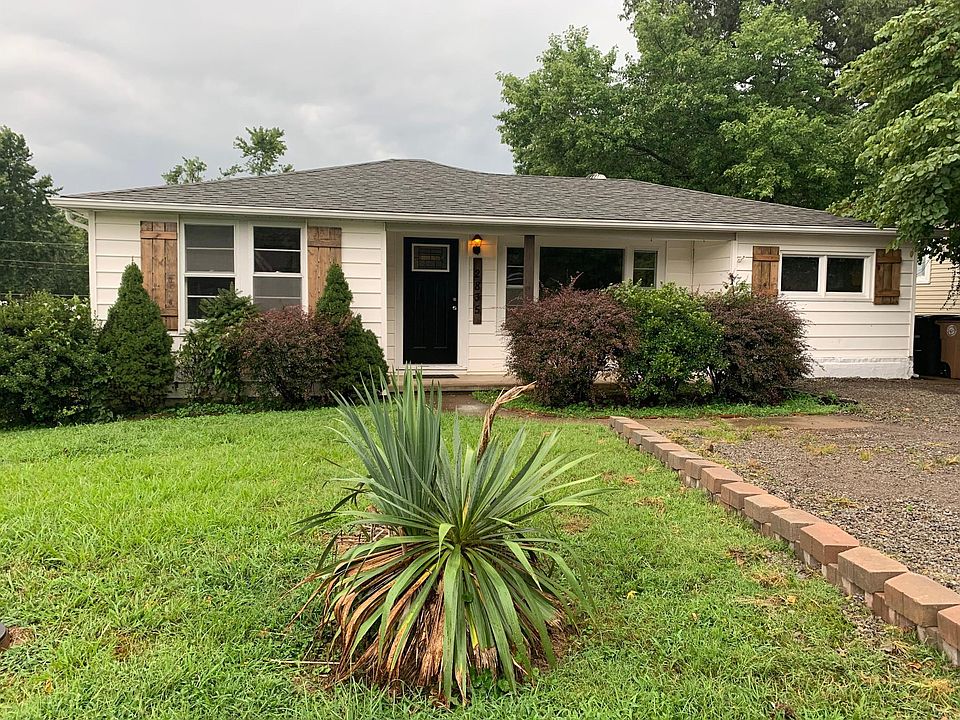 1st image of 2835 Lear Dr