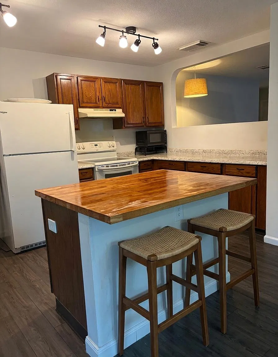 3 bed, 1460 sqft, $1,710 — Photo 3