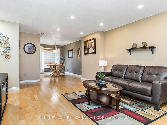 5th image of 925 Lawson Rd #39