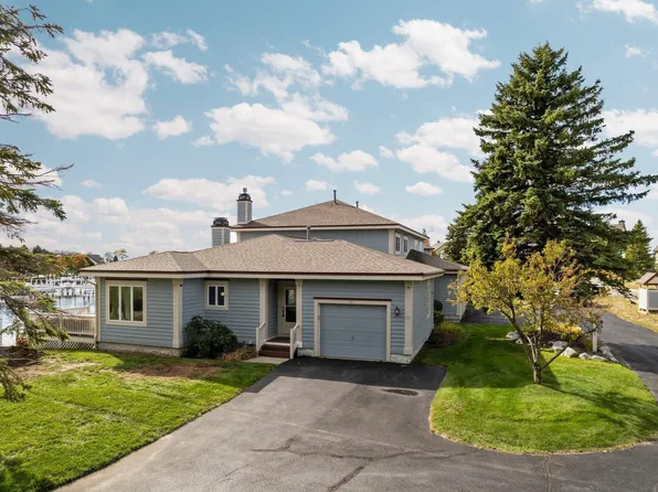 321 Lakeshore Dr, Manistee, MI 49660