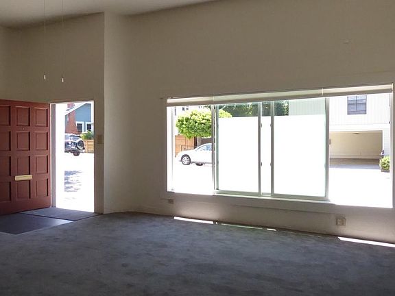 5th image of 1019 E Santa Clara St Ste A