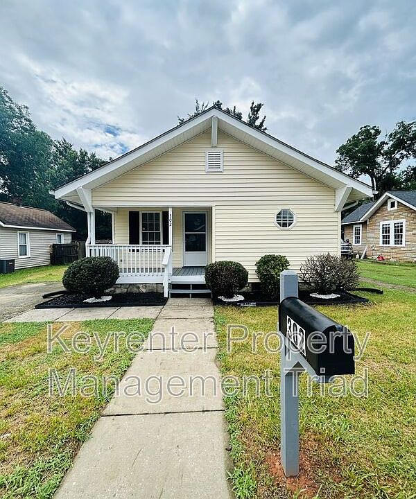 1st image of 302 Charles St