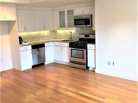 3rd image of 1677 Lexington Ave APT 5G